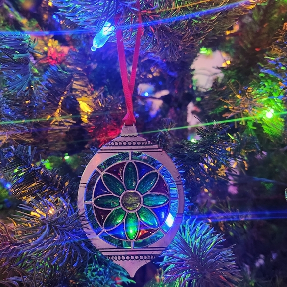 Set of 3 Stained Glass Metal Christmas Tree Ornaments Holiday Decor - Picture 4 of 8